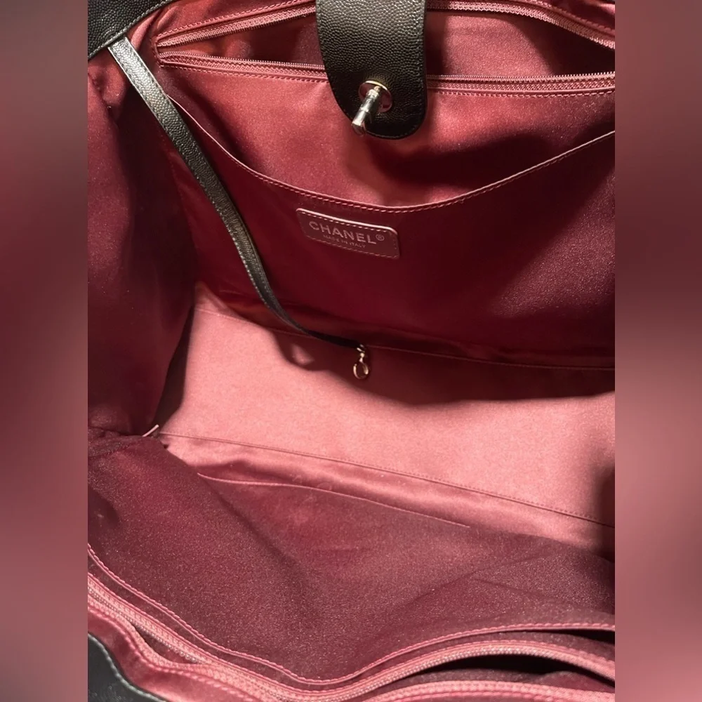 Chanel Black Caviar Leather Top Handle Executive Cerf Tote Bag - Picture 7 of 17